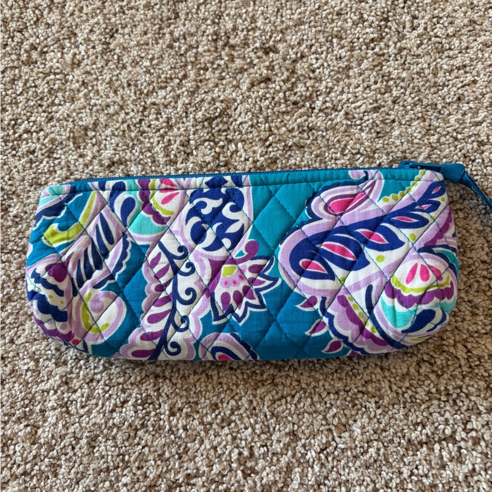 Vera Bradley Pouch - Picture 3 of 5